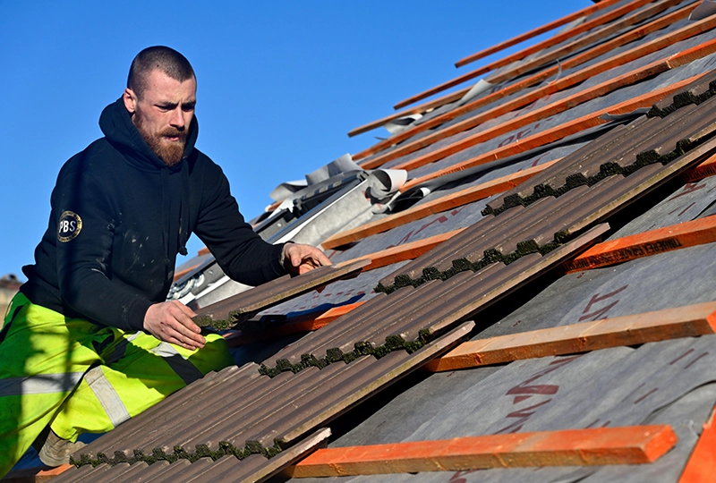 Hire Roofer Subcontractors